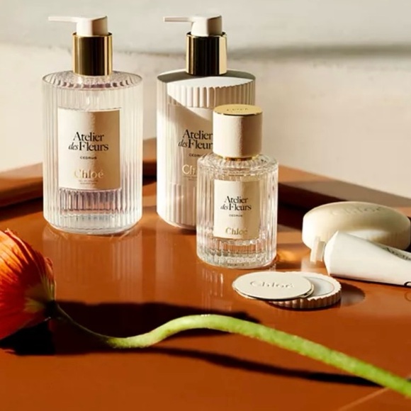 Chloé Atelier des Fleurs Perfumed Santalum Body Lotion - 10 fl oz.